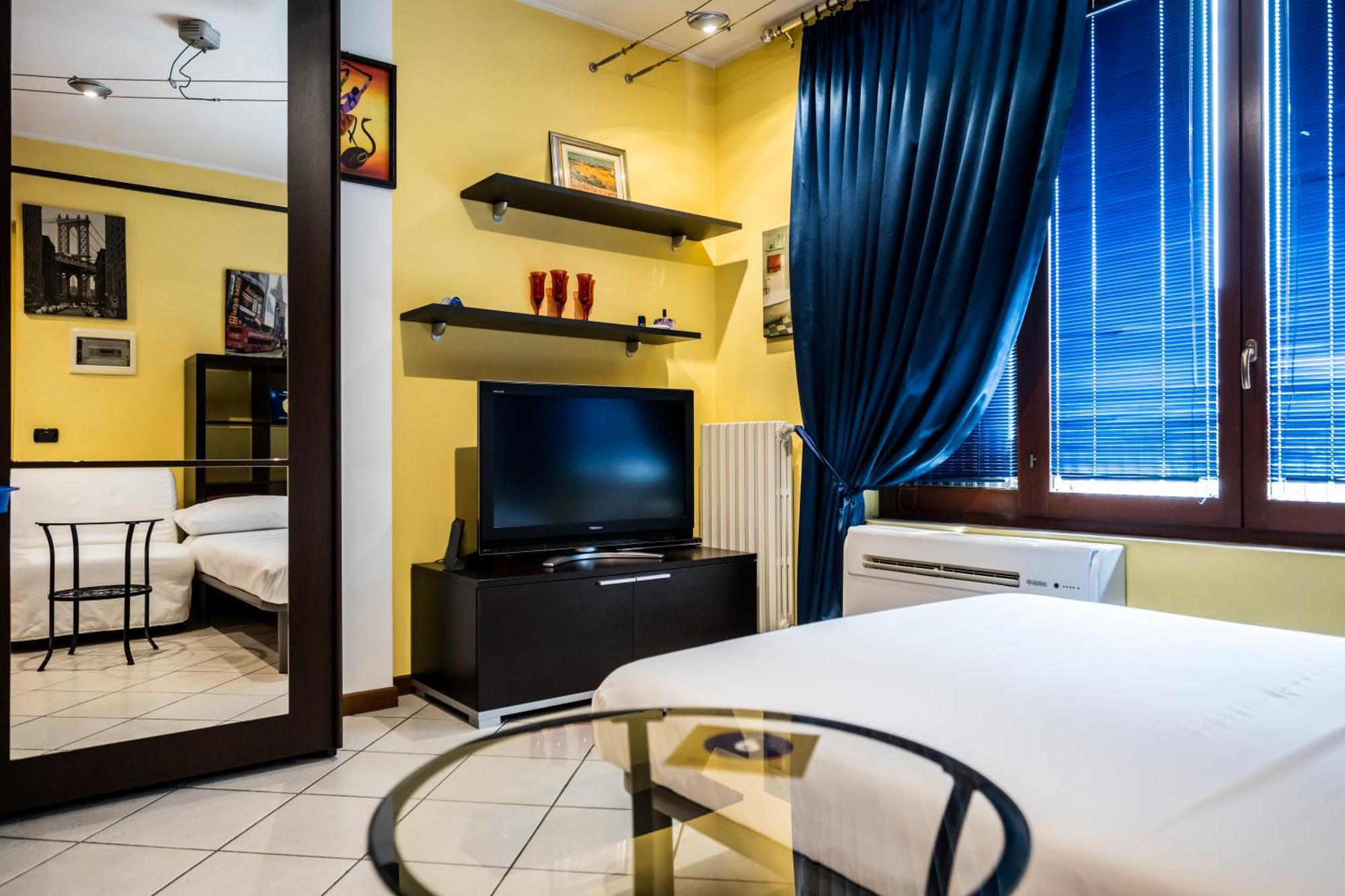 Cozy Suite Rogoredo Apartment Next To The Metro And Train Station Milán Exterior foto